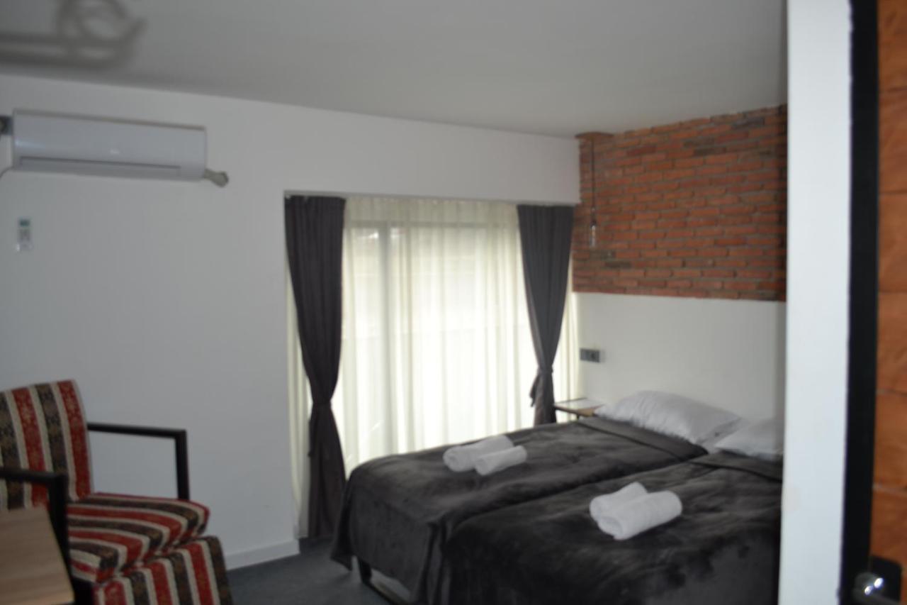 Hotel Baratashvili 12 Tbilisi Exterior photo